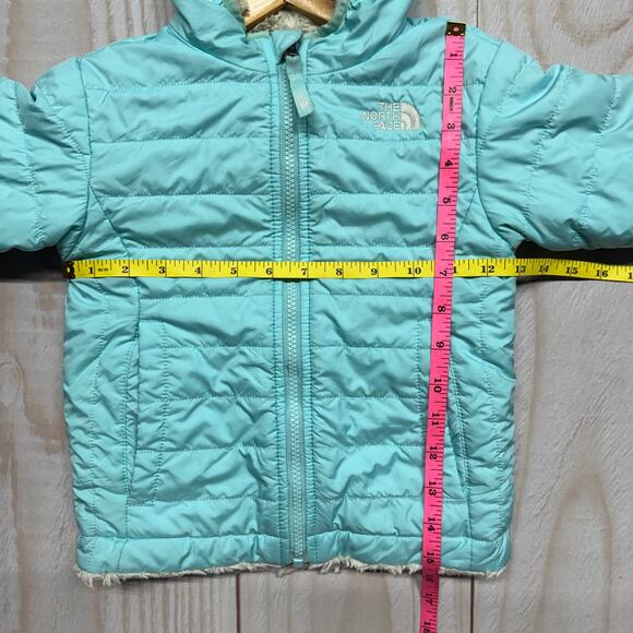 The North Face Toddler Girls 2T Reversible Mossbud Swirl Fleece Puffer Jacket - Picture 6 of 7